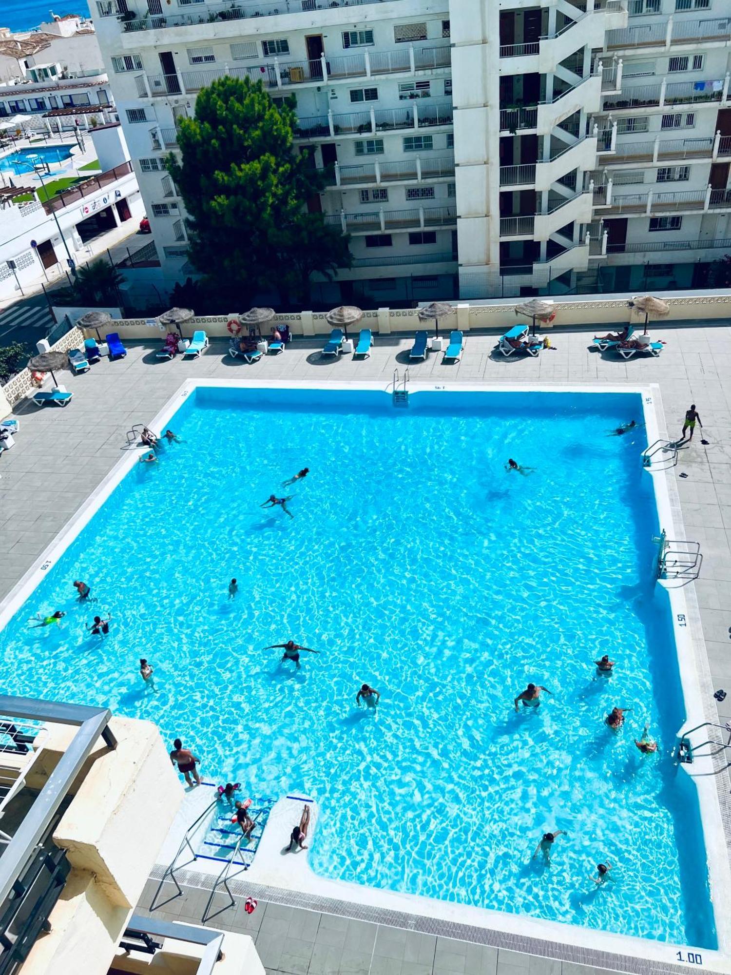 Torremolinos Carihuela Nucleo Cristal Exterior foto