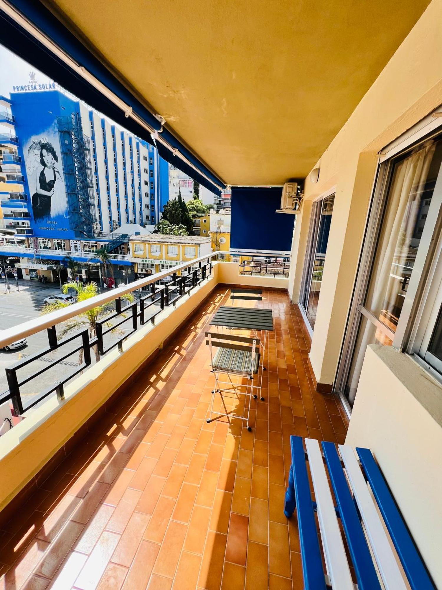 Torremolinos Carihuela Nucleo Cristal Exterior foto